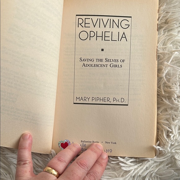 Reviving Ophelia by Mary Piper, iconic feminist text, adolescence - Picture 7 of 8